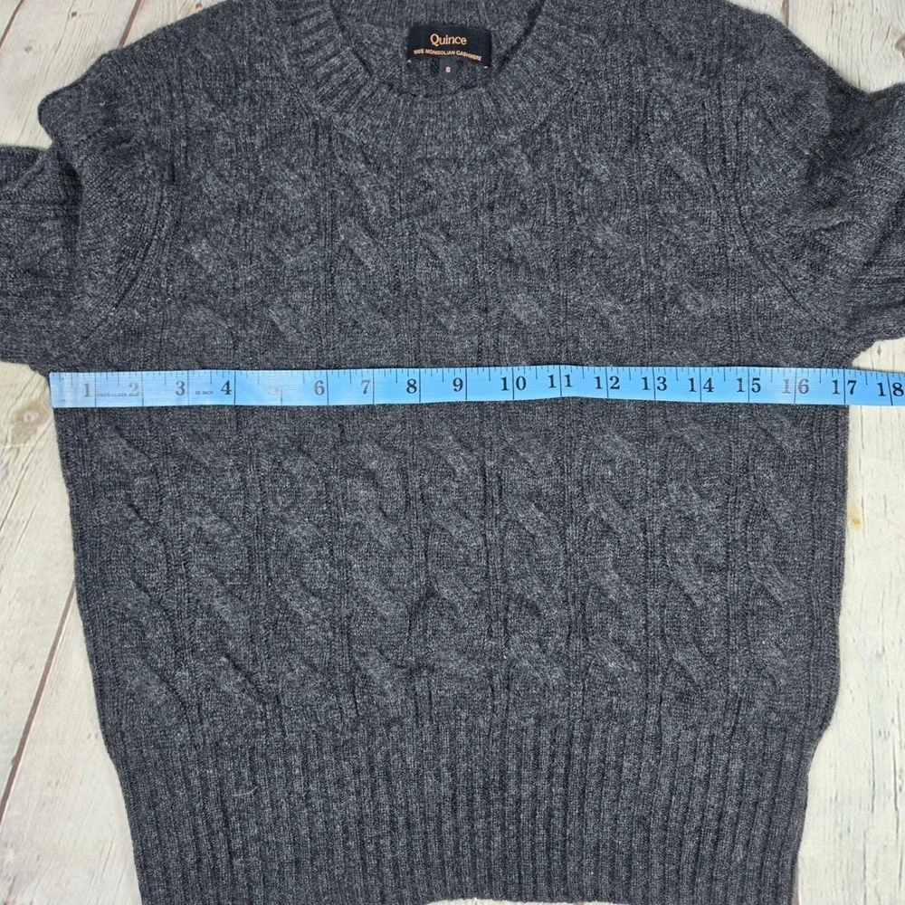 Quince Mongolian Cashmere Shrunken Cable Crewneck Sweater Charcoal Grey Small